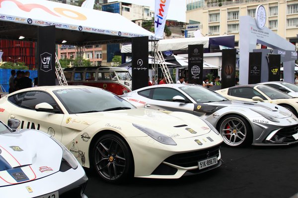 Éclat Pin-up et Tendance Vintage : Décryptage de cette Mode Iconique des Années 50